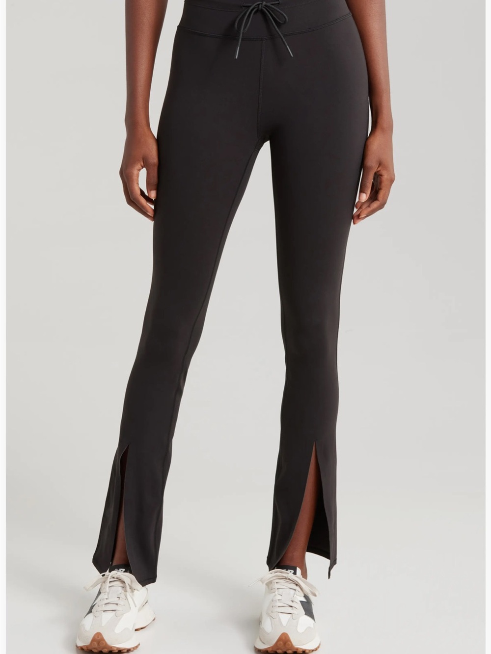 Vuori Daily Split Flare Pants Black size small